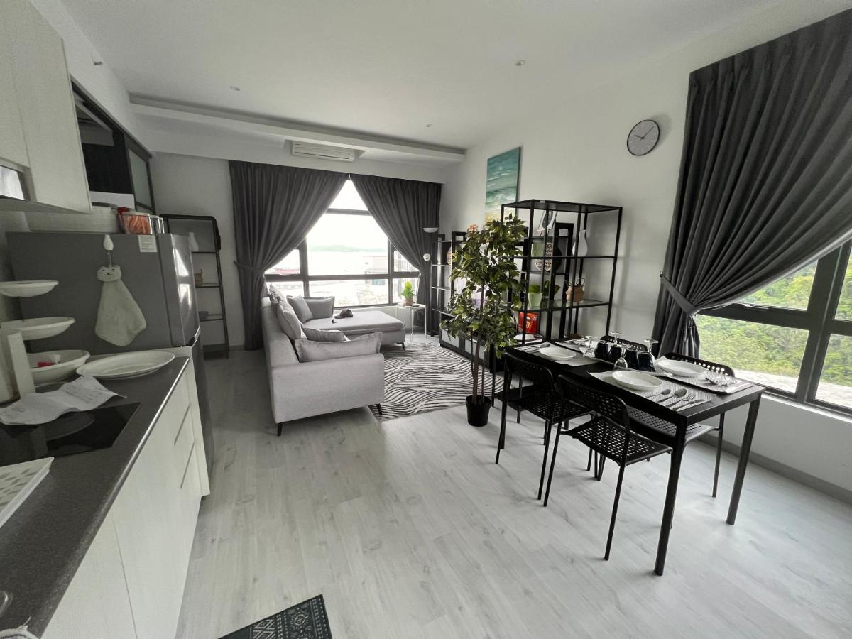 Jesselton Quay Suite By Backyard Кота Кинабалу Екстериор снимка